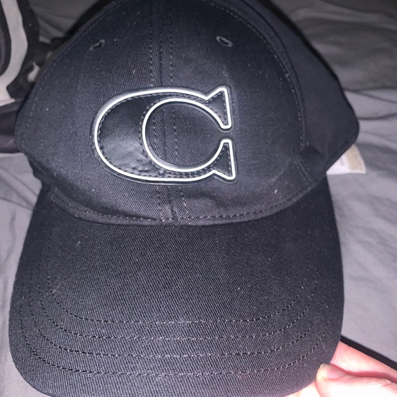 COACH - Picture 1 of 2